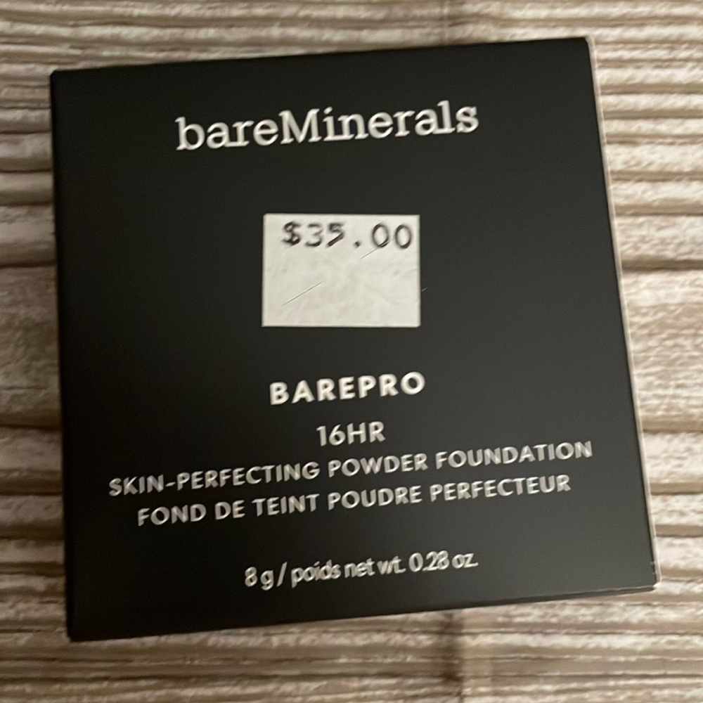 BareMinerals BAREPRO 16hr skin perfecting powder foundation Deep 60 cool